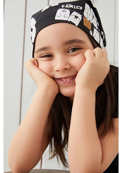 Kız Çocuk Siyah Beyaz Figürlü Ip Detaylı 4 Mevsim Şapka Bere -Yumuşak Doğal Penye indirimleri