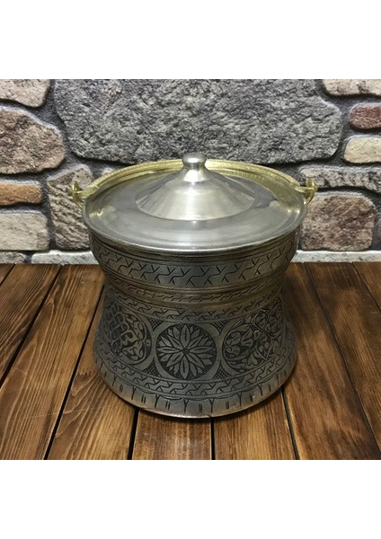 5 Litrelik Işlemeli Eskitme Bakır Bakraç