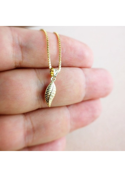 Altın Küp Zincirli Tüy Kolye AS1641KL modelleri