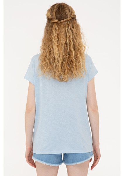 Kadın Açık Mavi T-Shirt fırsatları