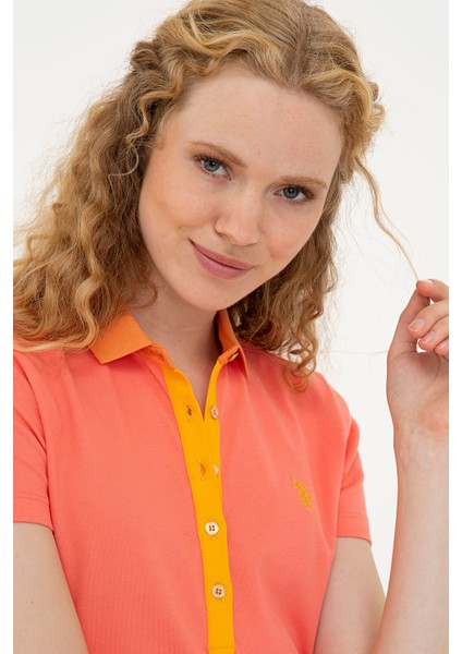Kadın Nar Çiçeği Basic T-Shirt
