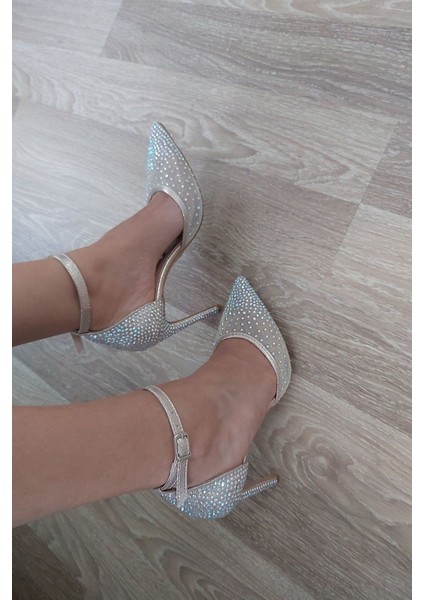 Kadın Stiletto Abiye Ayakkabı 10 cm Yüksek Topuk Şık Tasarım Özel Günler İçin Rahat Kullanım modelleri