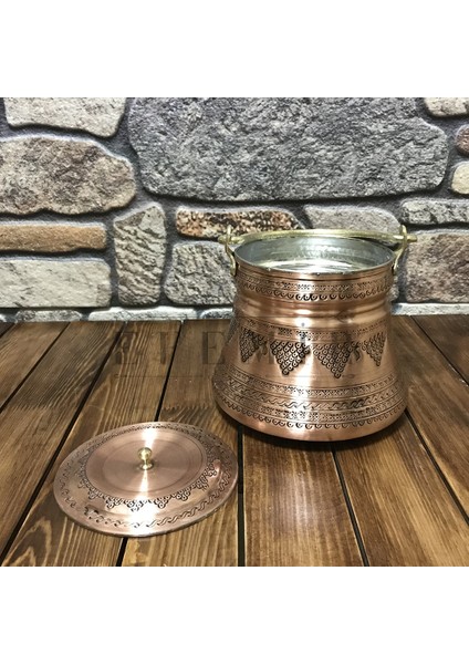 Üzüm Desenli Bakır Bakraç - Bronz