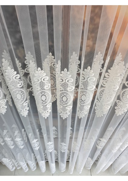 Lüks Tül Perde Brode1 Işlem Beyaz Rengi 1 E 2,5 Normal Pile .en 125 , Boy 250 modelleri