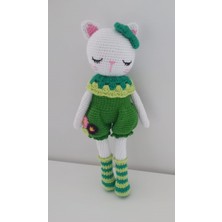 Oyuncak Park Uykucu Kedicik Amigurumi Oyuncak
