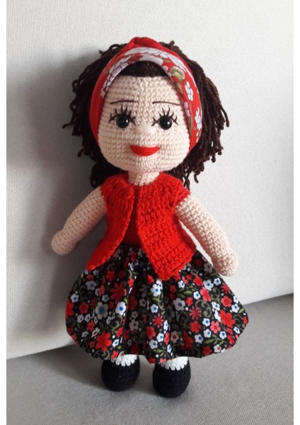 Süslü Köylü Kızı Amigurumi Oyuncak