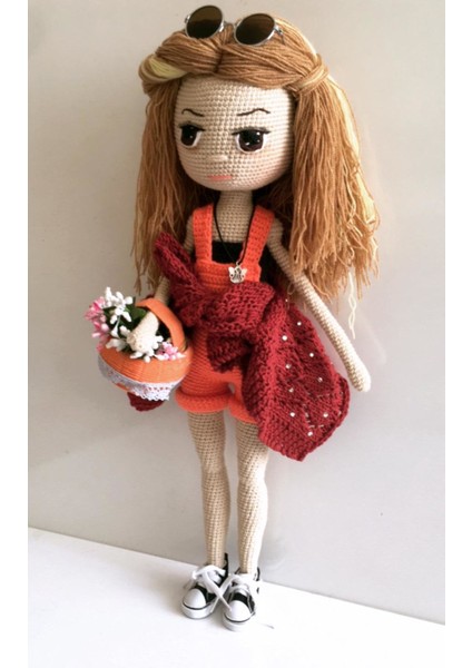 Çiçekçi Kız Bebek Amigurumi Organik Oyuncak