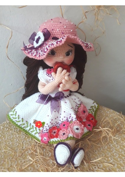 Beyaz Gelincik Bebek Amigurumi Oyuncak