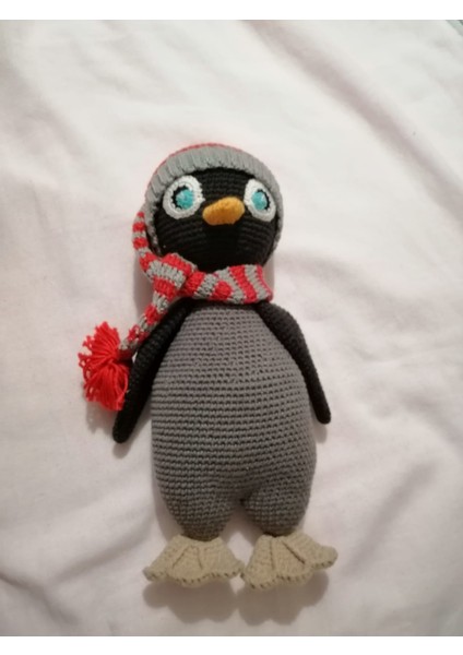 Şapkalı Penguen Amigurumi Oyuncak