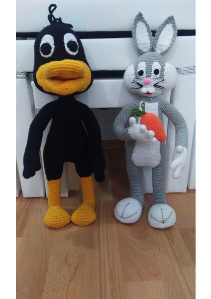Daffy Duck ve Bugs Bunny Amigurumi Oyuncak