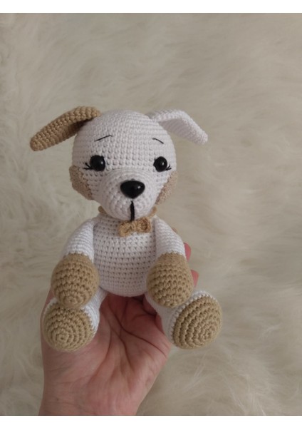Oturan Sevimli Köpek Amigurumi Organik Oyuncak