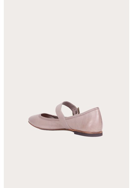 Bueno Gri Deri Kadın Düz Babet fırsatları