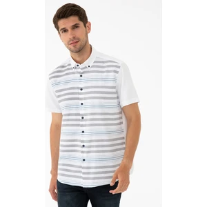 Pierre Cardin Erkek Mavi Regular Fit Kısa Kollu Gömlek 50240403-VR036