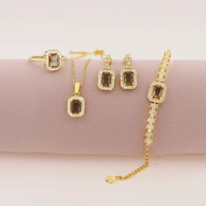 925 Ayar Gümüş Zultanıt Baget Şık Set