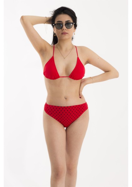 Kırmızı Puantiye Detaylı Bikini Takım