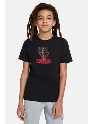 Qivi Stranger Things Eleven Üçgen Baskılı Unisex Çocuk Siyah T-Shirt