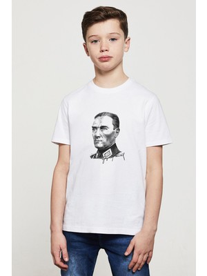 Qivi Gazi M Kemal Atatürk Portre Baskılı Unisex Çocuk Beyaz T-Shirt