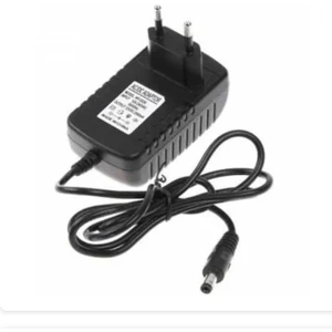 Adaptör  12 V 2 A