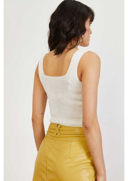 Beyaz Kare Yaka Likralı Fit Triko Kadın Crop Bluz indirimleri