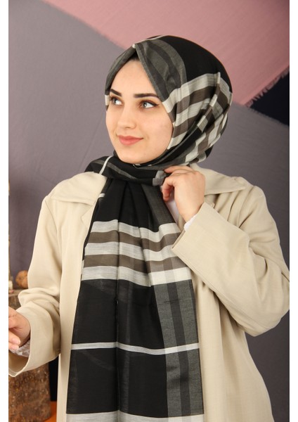 Siyah Krem Ekose Desen Şal