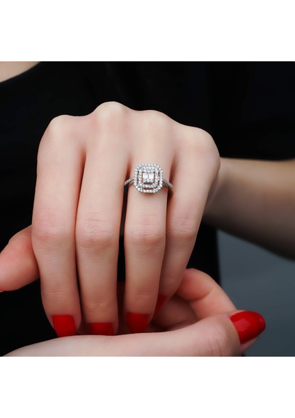 0,62 Karat Baget Yüzük fiyatları