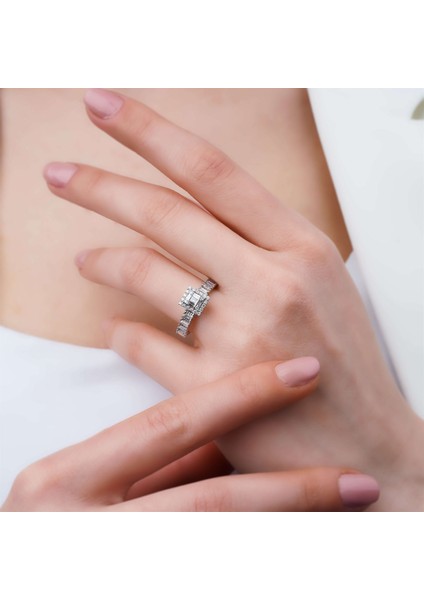 0,59 Karat Baget Yüzük fiyatları