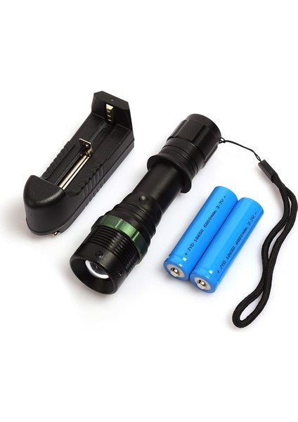 KM-815 800 Lümen Şarjlı Zoomlu Metal El Feneri fiyatları