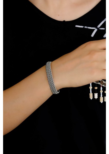 Siyah Beyaz Örme 1000 Ayar Kazaziye Gümüş Bileklik