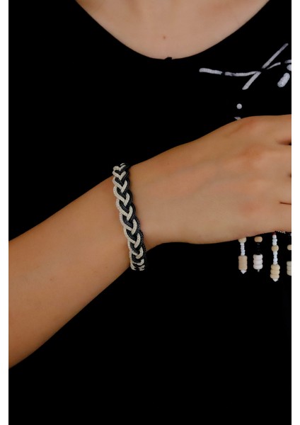 Siyah Beyaz Örme 1000 Ayar Kazaziye Gümüş Bileklik