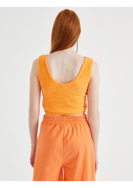TANKTOPS