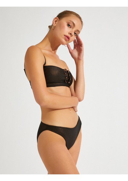 Bikini Altı Metalik