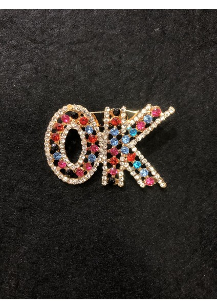 Ok Yazılı Renkli Taşlı Broş