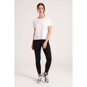 Yüksek Kalite %100 Pamuklu Kadın Tişört, Arkası Uzun Normal Fit Beyaz Tshirt