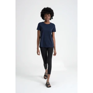 Yuvarlak Yaka %100 Pamuk Kadın Tişört, Arkası Uzun Normal Fit Tsihrt LAcivert