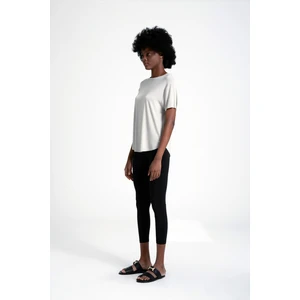 Yuvarlak Yaka, Akıcı ve Rahat %100 Viskon Kadın Tişört, Arkası Uzun, Rahat Fit, Sand Tshirt