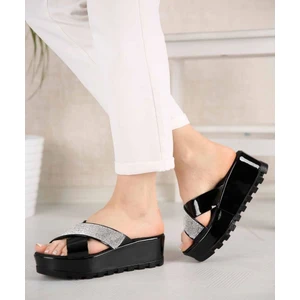 Alissa Taşlı Çapraz Kemer Platform Taban Kadın Terlik