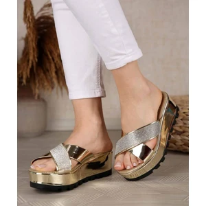 Alissa Taşlı Çapraz Kemer Platform Taban Kadın Terlik