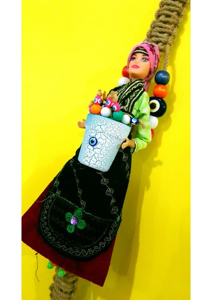 Renkli Boncuklu-Saçaklı Yöresel Bez Bebek Duvar Süsü Hediyelik Eşya 80CM fiyatları