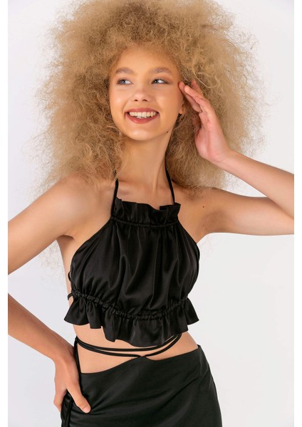 Lizi Fırfırlı Bağcıklı Bluz fırsatları