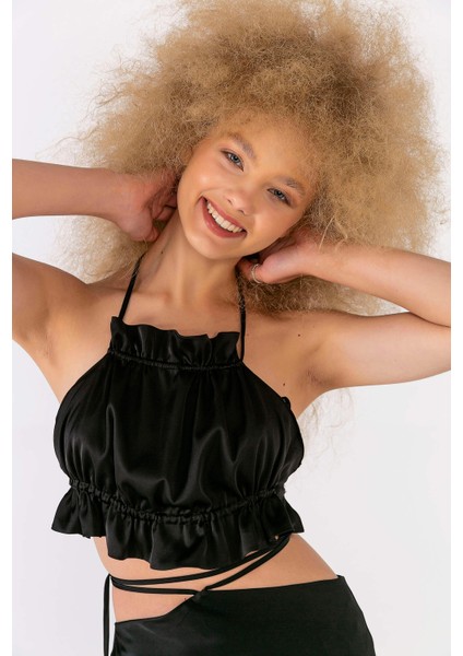 Lizi Fırfırlı Bağcıklı Bluz indirimleri