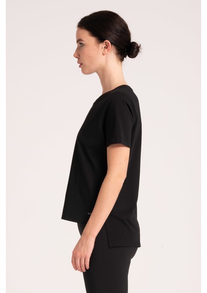 Yüksek Kalite %100 Pamuklu Kadın Tişört, Arkası Uzun Normal Fit Siyah Tshirt