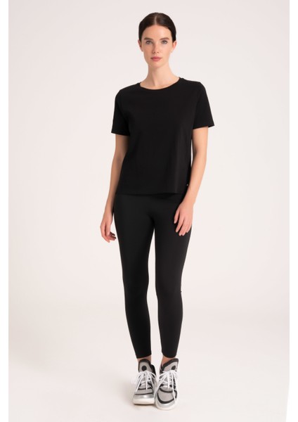 Yüksek Kalite %100 Pamuklu Kadın Tişört, Arkası Uzun Normal Fit Siyah Tshirt