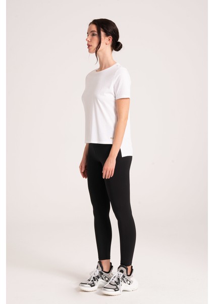 Yüksek Kalite %100 Pamuklu Kadın Tişört, Arkası Uzun Normal Fit Beyaz Tshirt