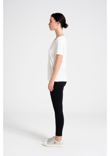 Nokta Varak Baskılı Kadın Tişört, Rahat ve Akıcı %100 Doğal Viskon Kumaş Tshirt, V Yaka Ekru Tshirt fiyatları