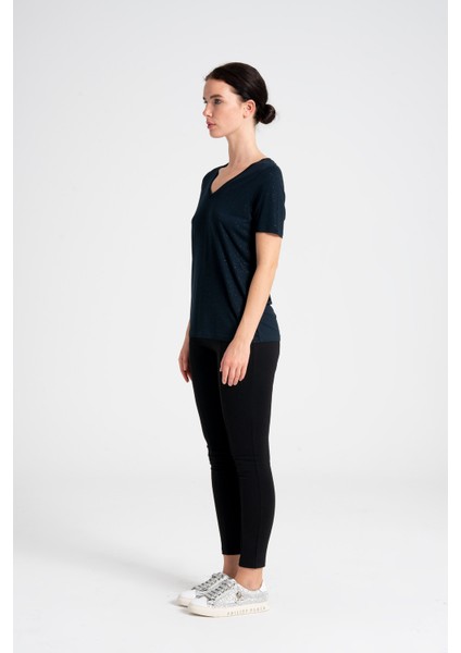 Nokta Varak Baskılı Kadın Tişört, Rahat ve Akıcı %100 Doğal Viskon Kumaş Tshirt, V Yaka LAcivert Tshirt fiyatları