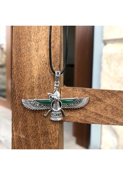 Zümrüt ve Markazit Taşlı Büyük Boy Unisex Ahura Mazda Gümüş Kolye