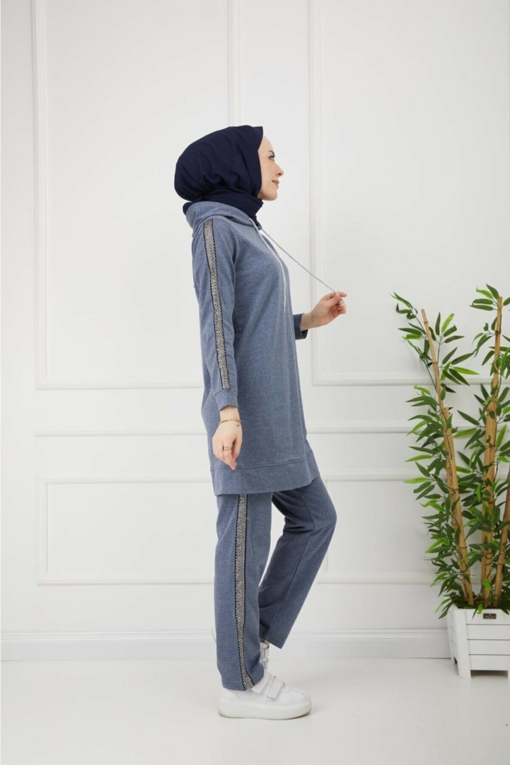 Cng Moda Kadın Kapüşonlu Kol Şeritli Eşofman Takımı görsel 8