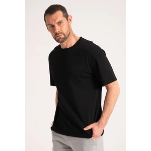 Oversize Erkek Tişört, Yüksek Kalite %100 Pamuk Göğüste Baskı Detaylı Siyah Tshirt