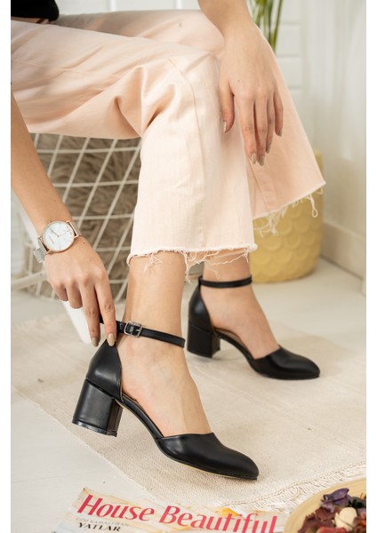 Kadın Kırmızı Cilt Topuklu Yeni Klasik