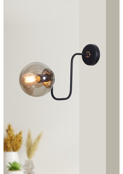 Belize Gold-Siyah Metal Gövde Bal Rengi Camlı Tasarım Lüx Aplik